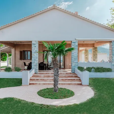 Unique Thasos * Prínos