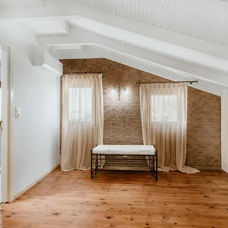 Unique Thasos Принос